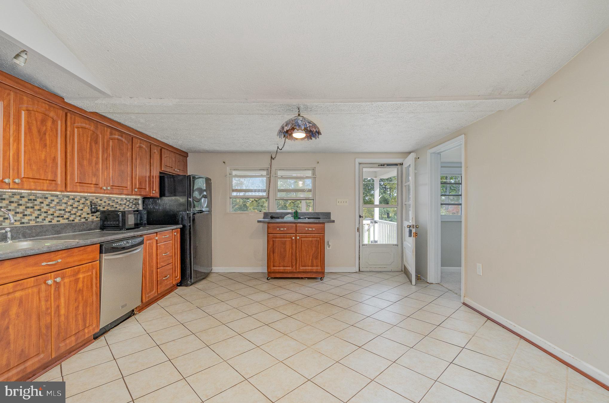97 Chinquapin Trl
