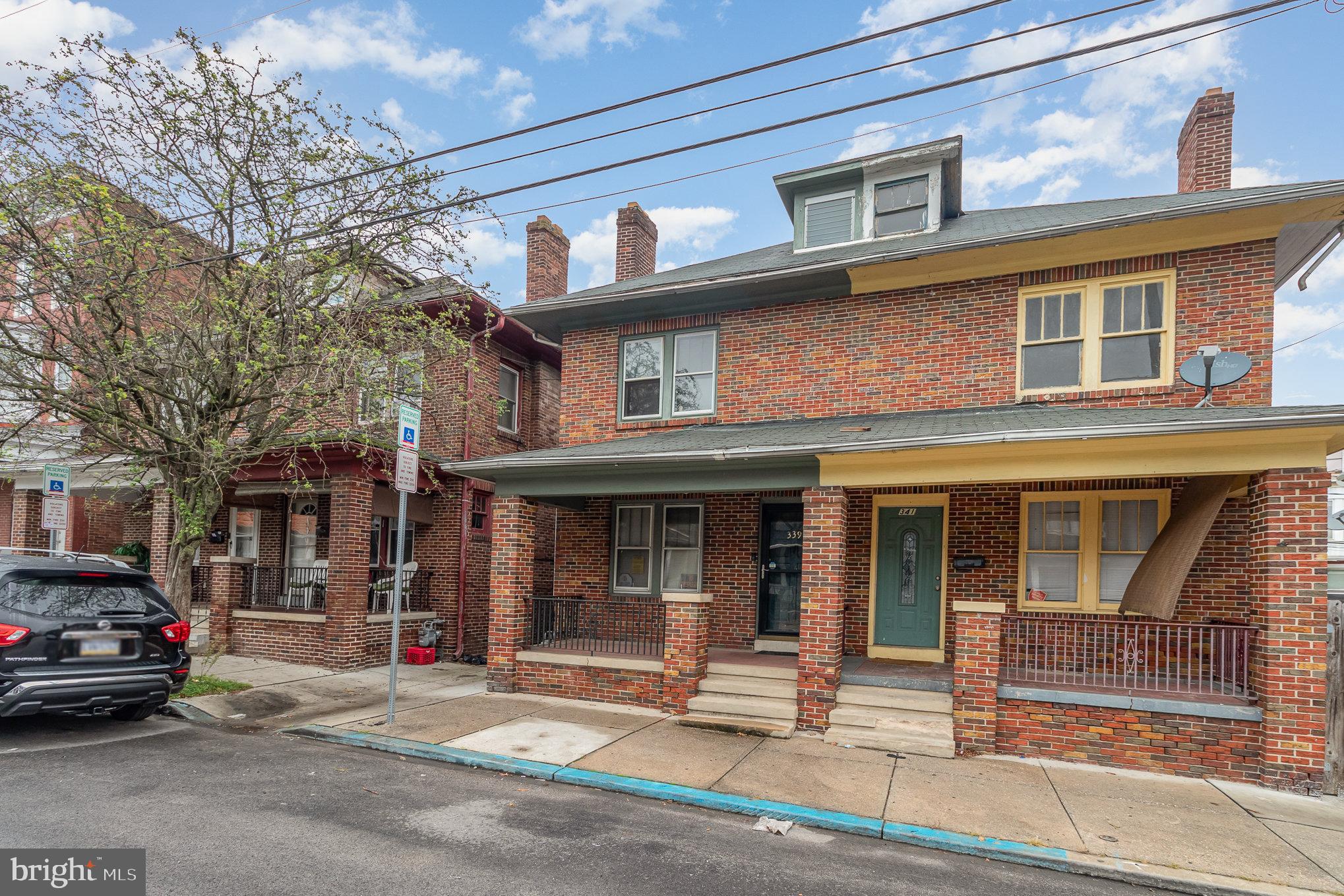 339 E College Ave