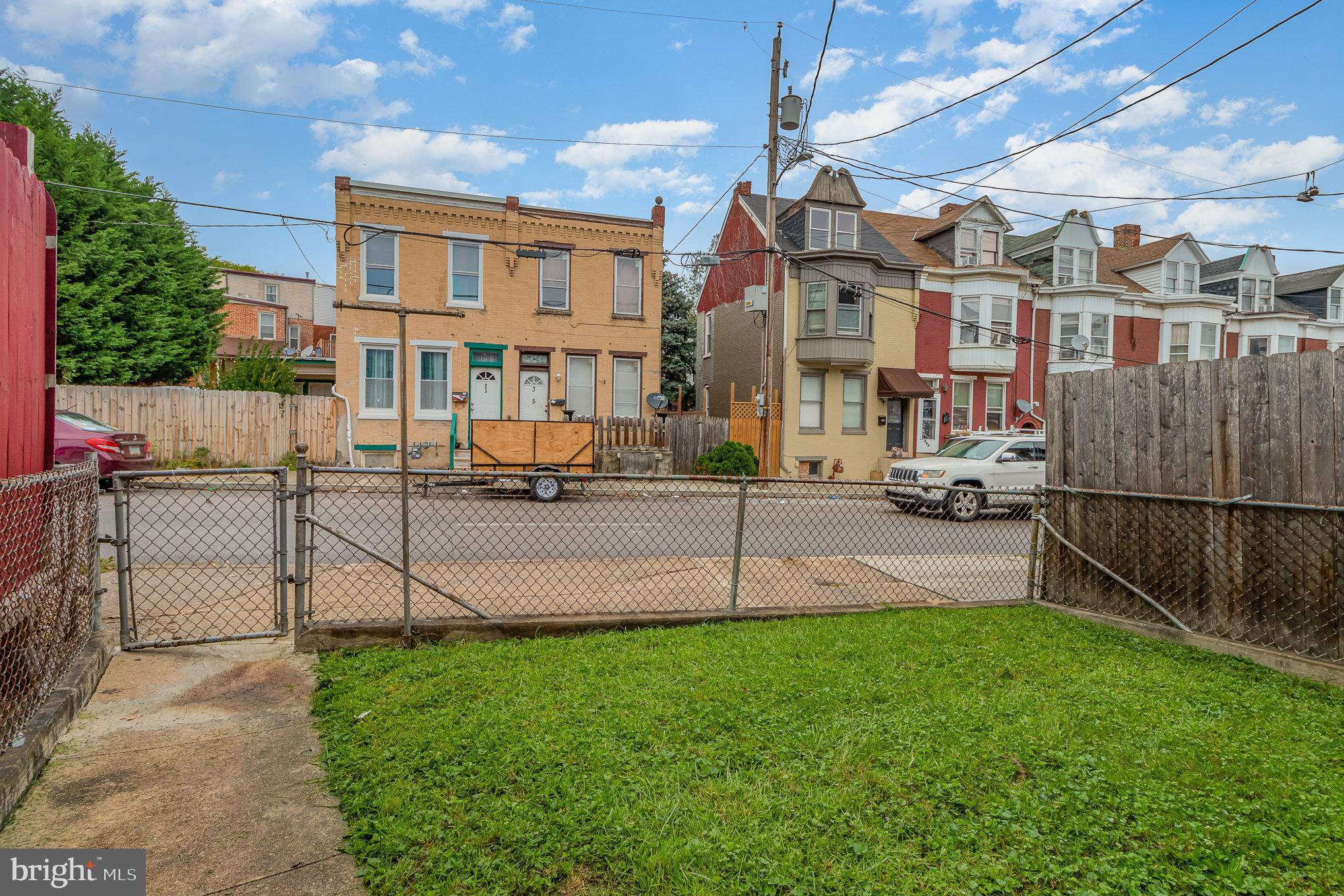 339 E College Ave