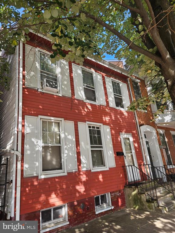 507 S George St