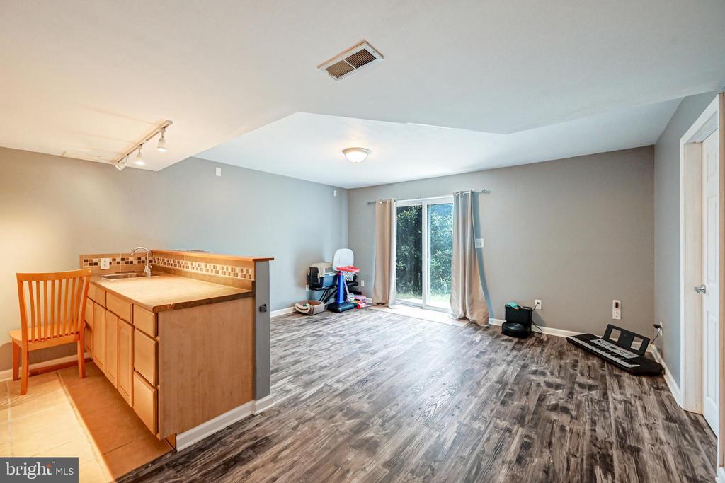 67 Menlena Cir