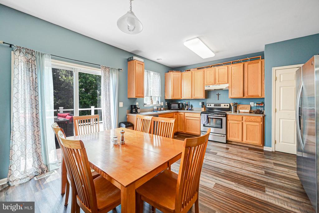67 Menlena Cir