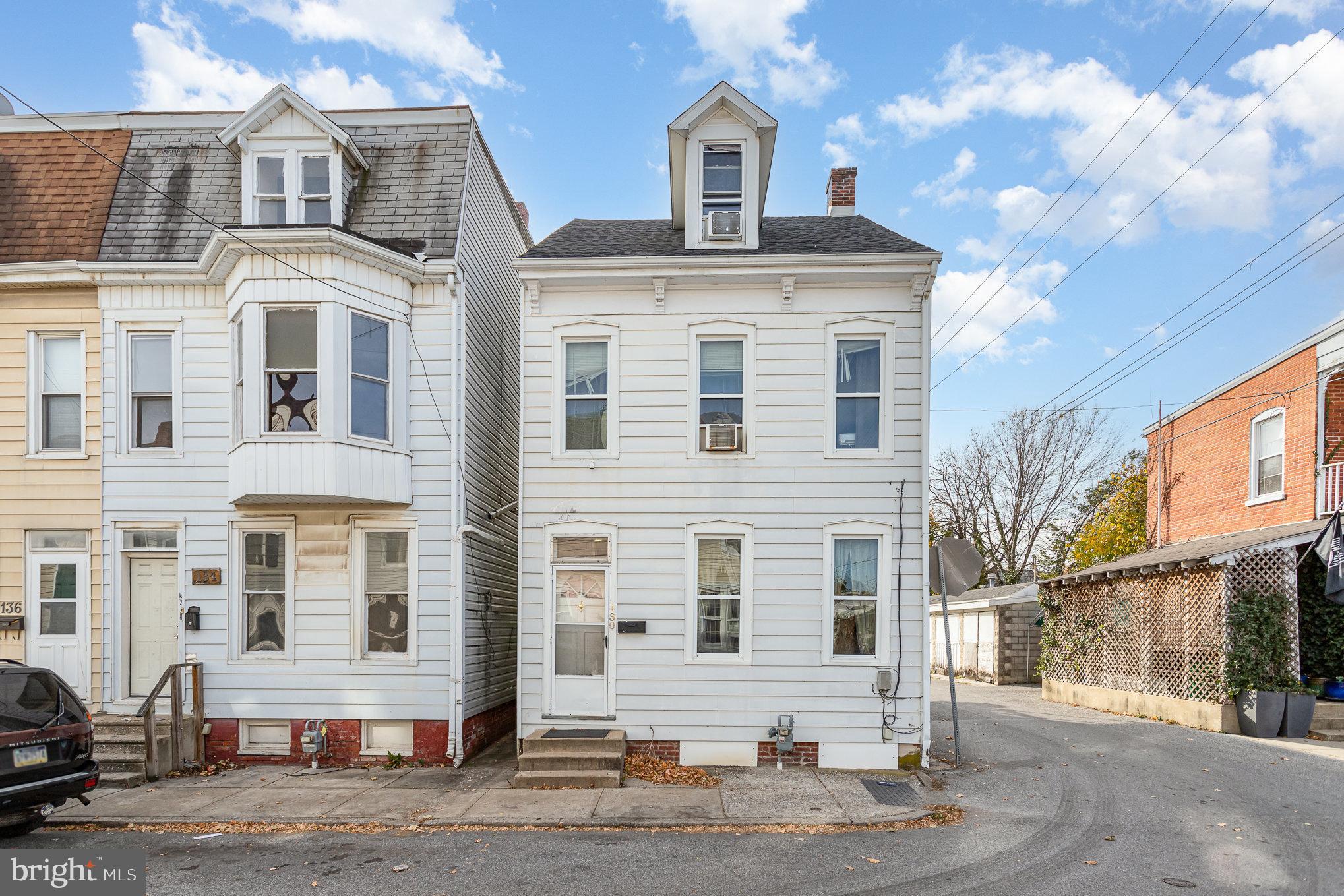 130 N Cedar St