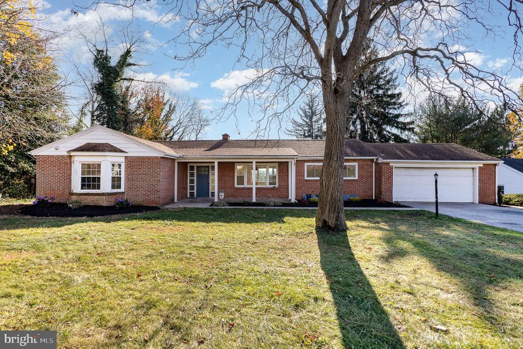 452 Waters Rd