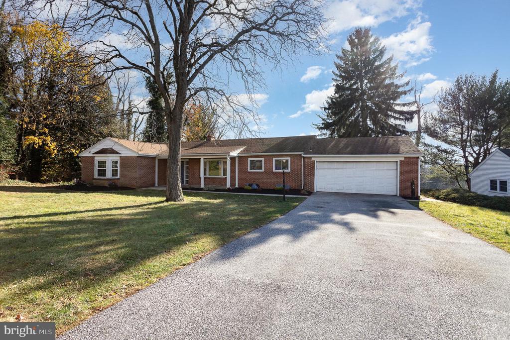452 Waters Rd