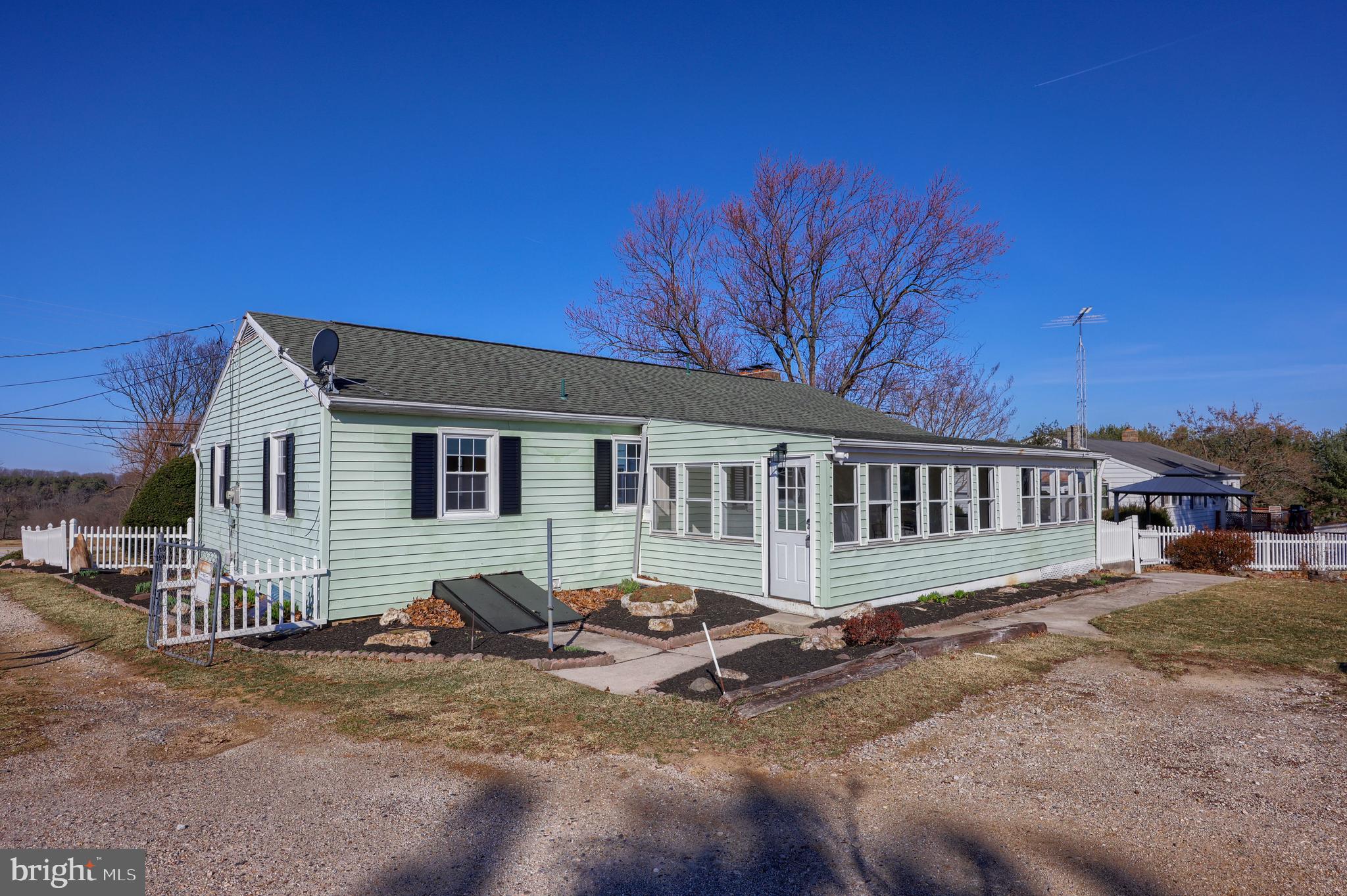 4946 Blue Hill Rd