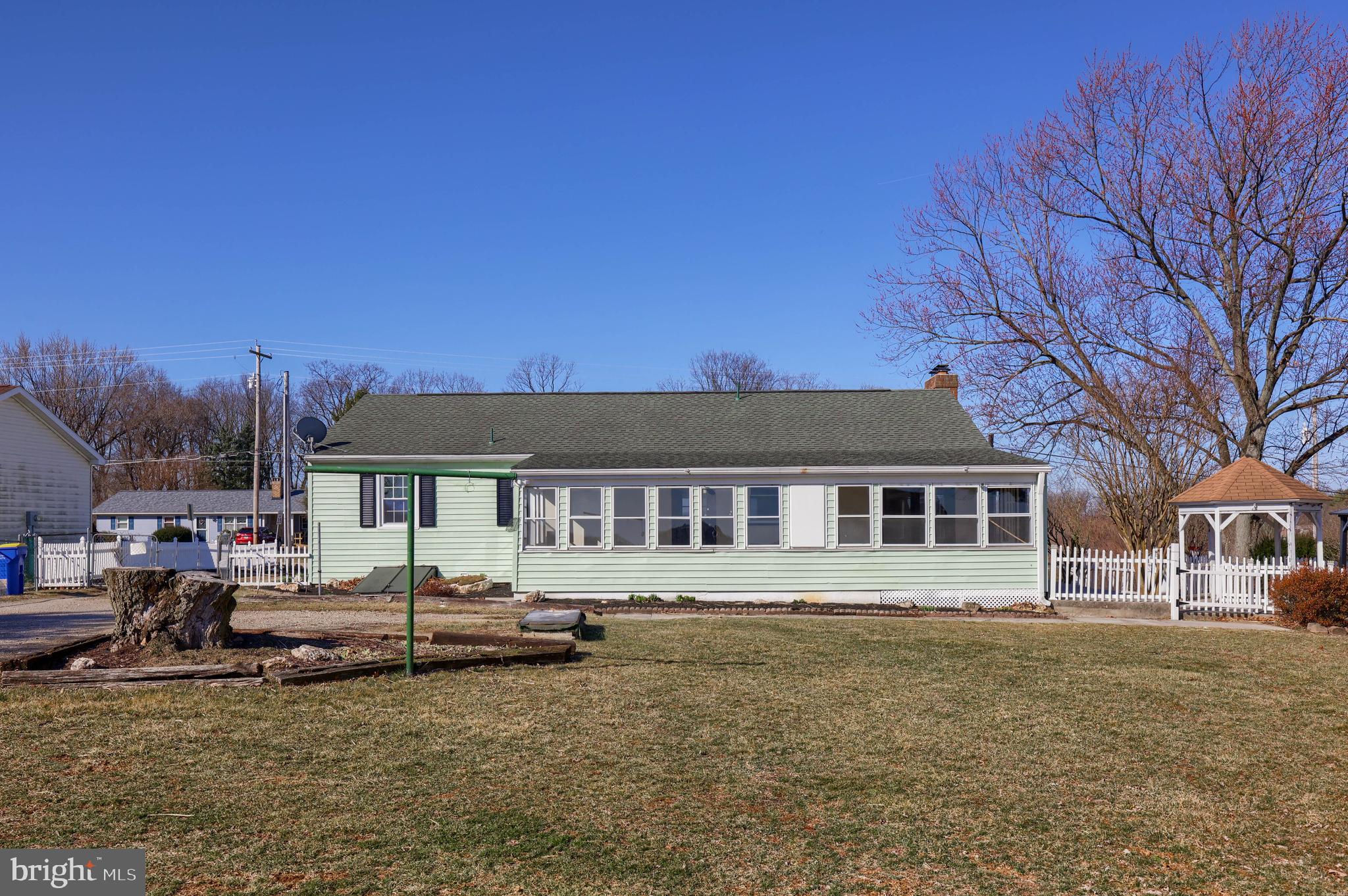 4946 Blue Hill Rd
