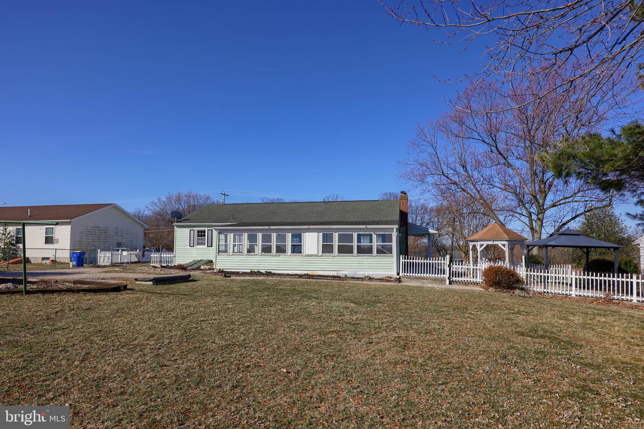 4946 Blue Hill Rd