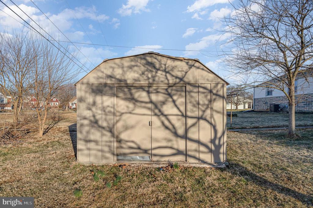 880 Hess Rd