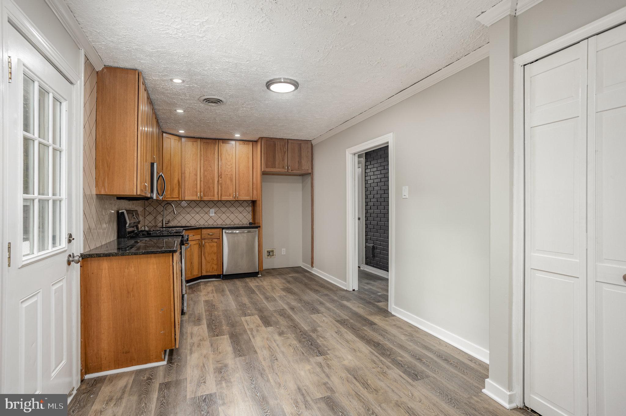 1232 CONTINENTAL ROAD