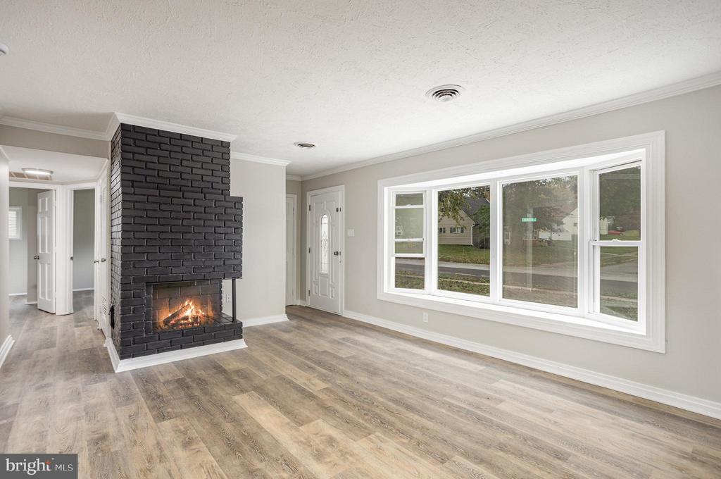 1232 CONTINENTAL ROAD