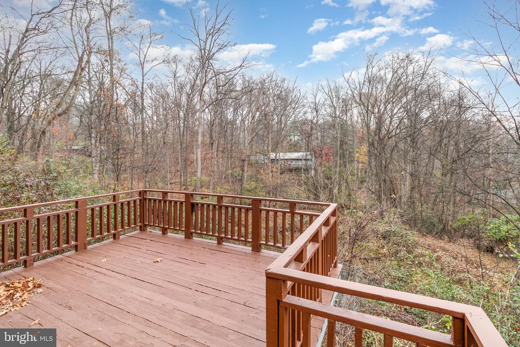 375 MEADOW TRAIL