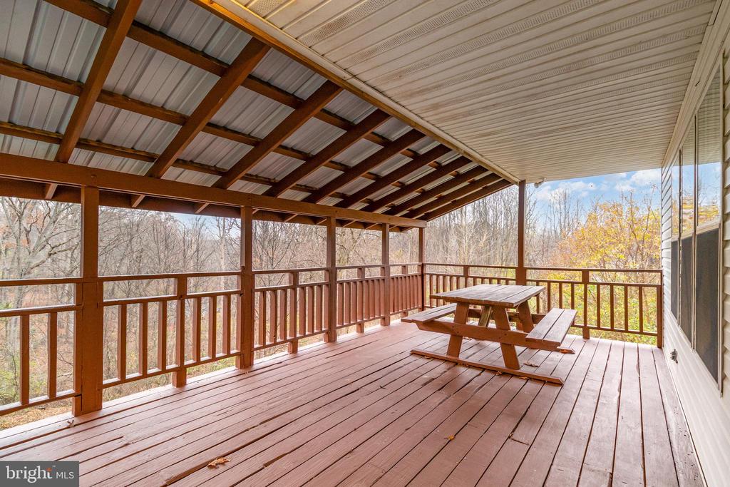 375 MEADOW TRAIL