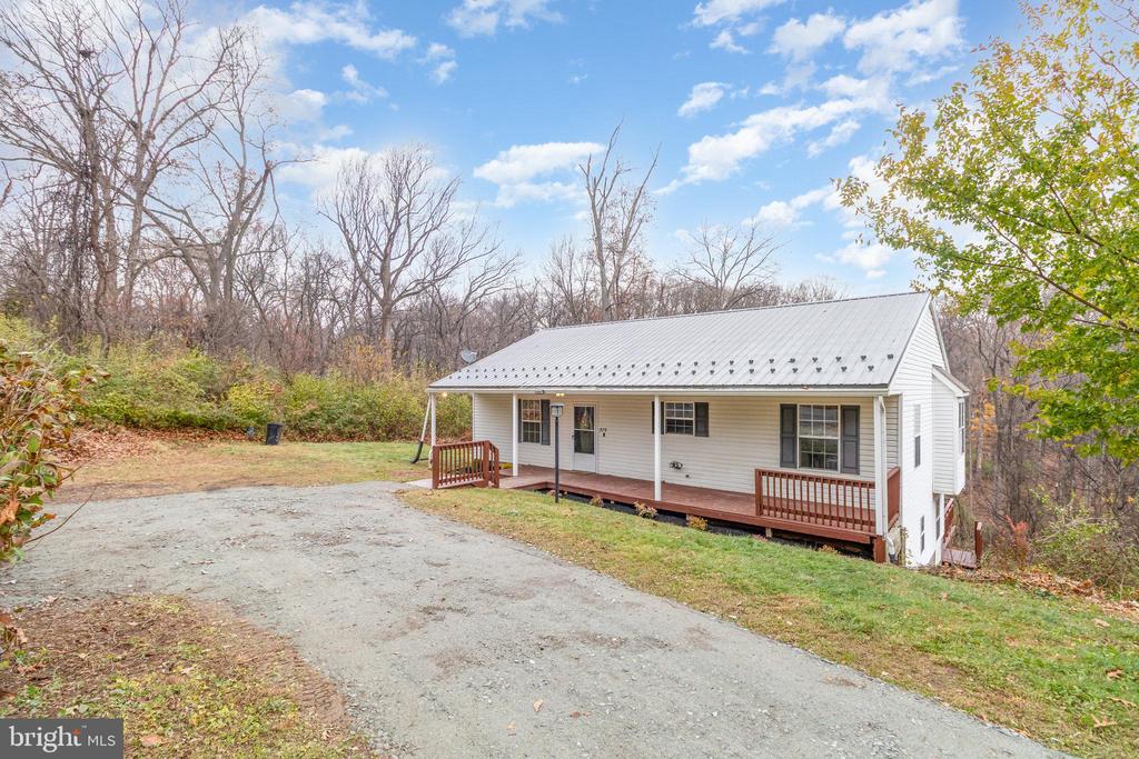 375 MEADOW TRAIL