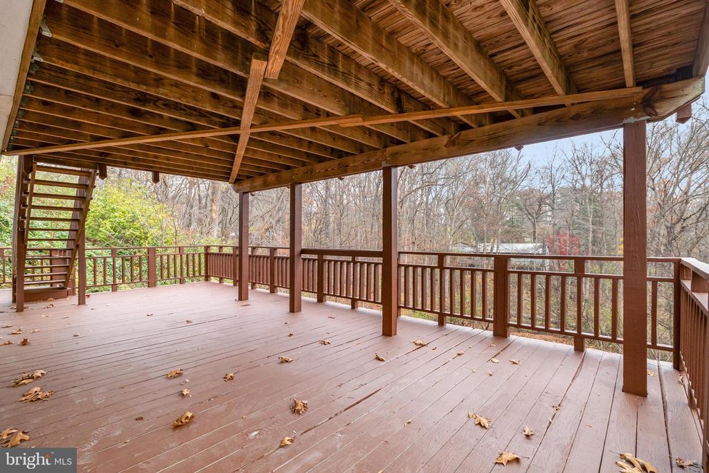 375 MEADOW TRAIL