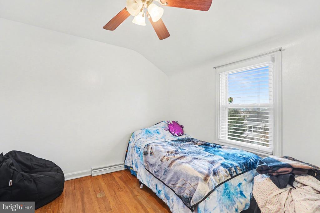 1330 CANTERBURY LANE