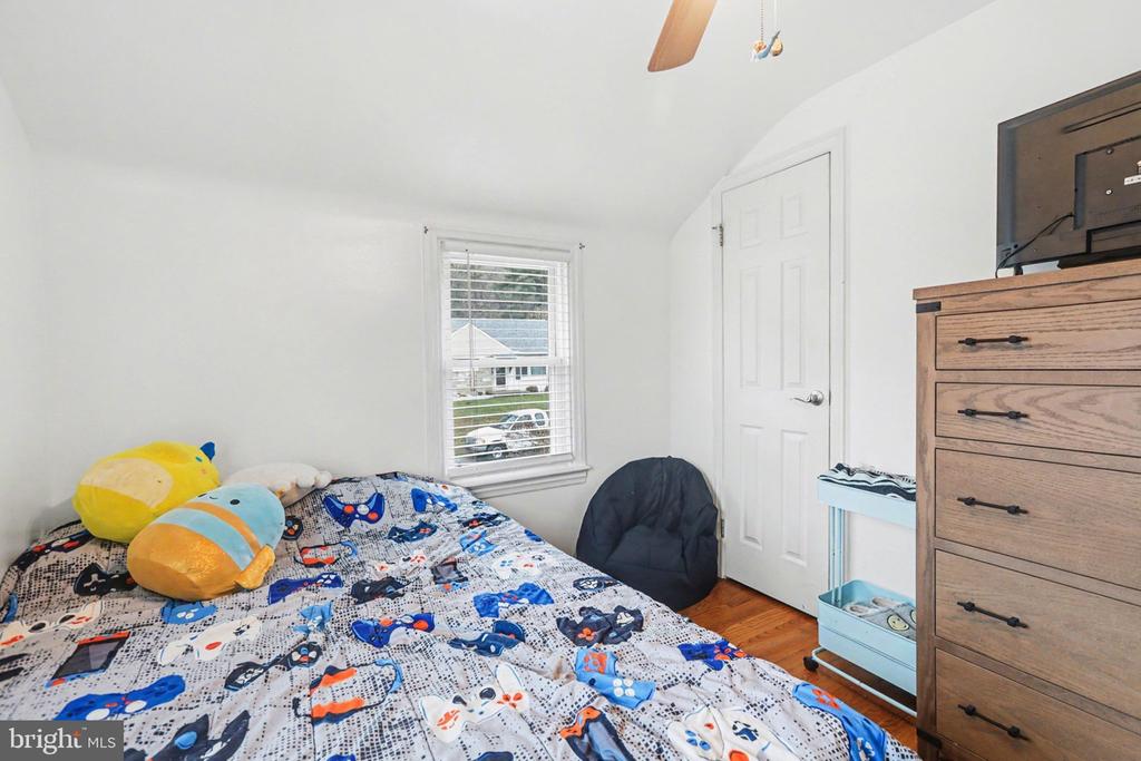 1330 CANTERBURY LANE