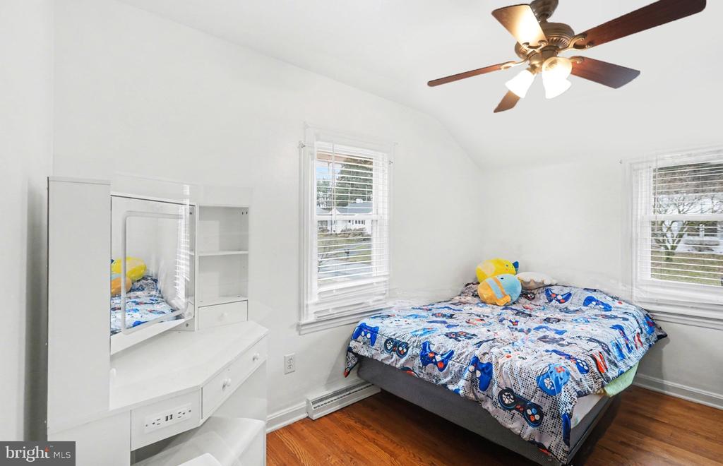 1330 CANTERBURY LANE