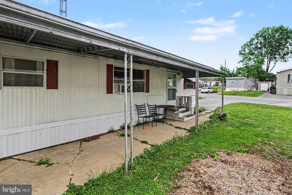 509 MIDDLEVIEW DRIVE
