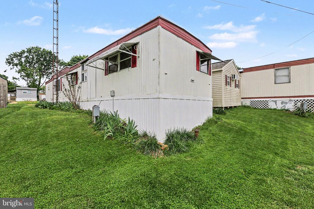 509 MIDDLEVIEW DRIVE