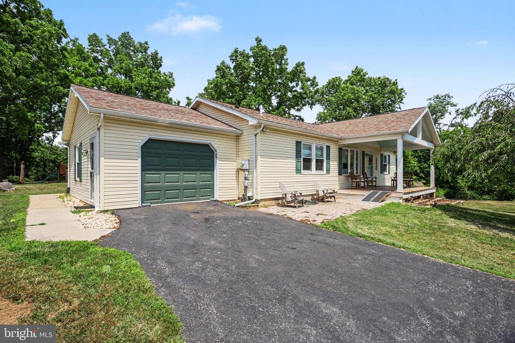1144 OLD GETTYSBURG PIKE