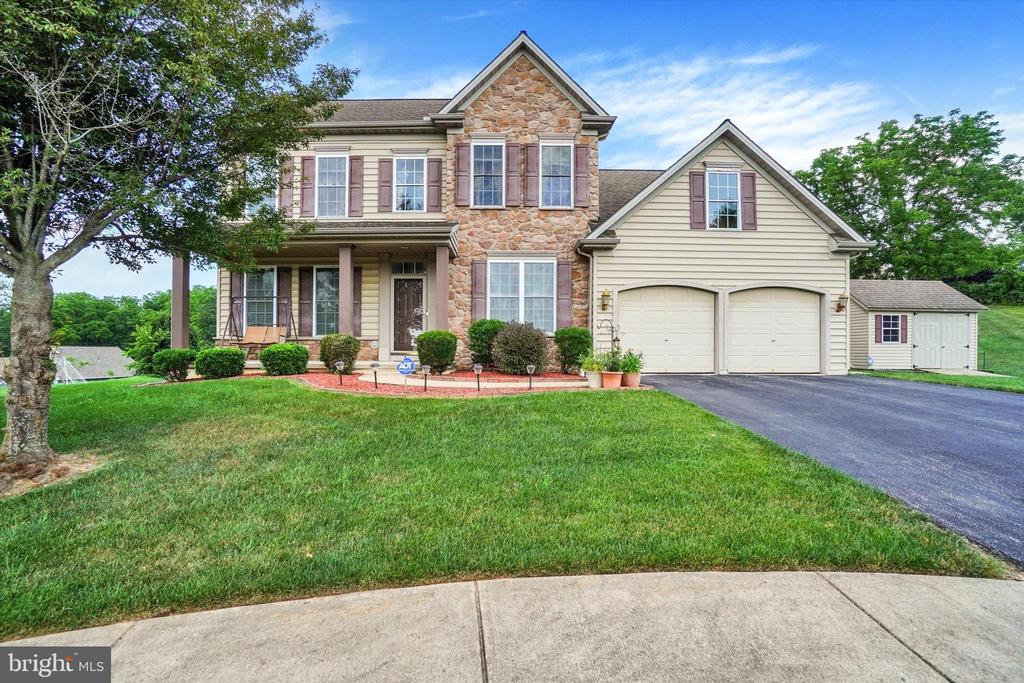 2082 Westbury Court Red Lion PA