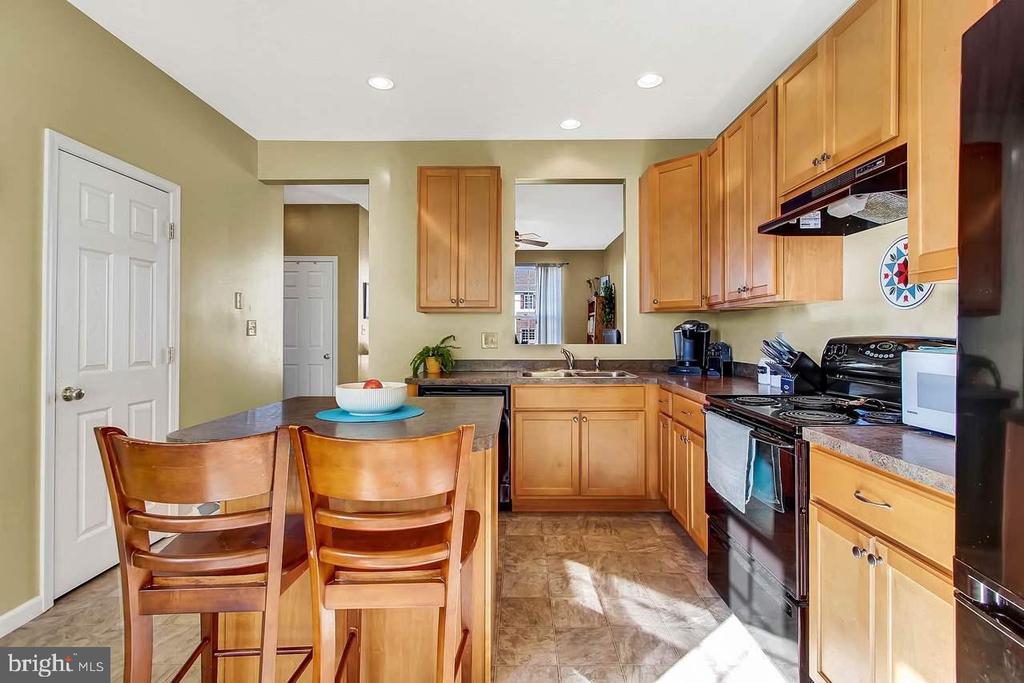 1192 LEDGE DRIVE