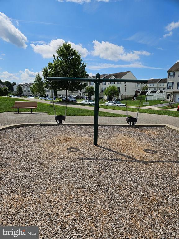 1192 LEDGE DRIVE