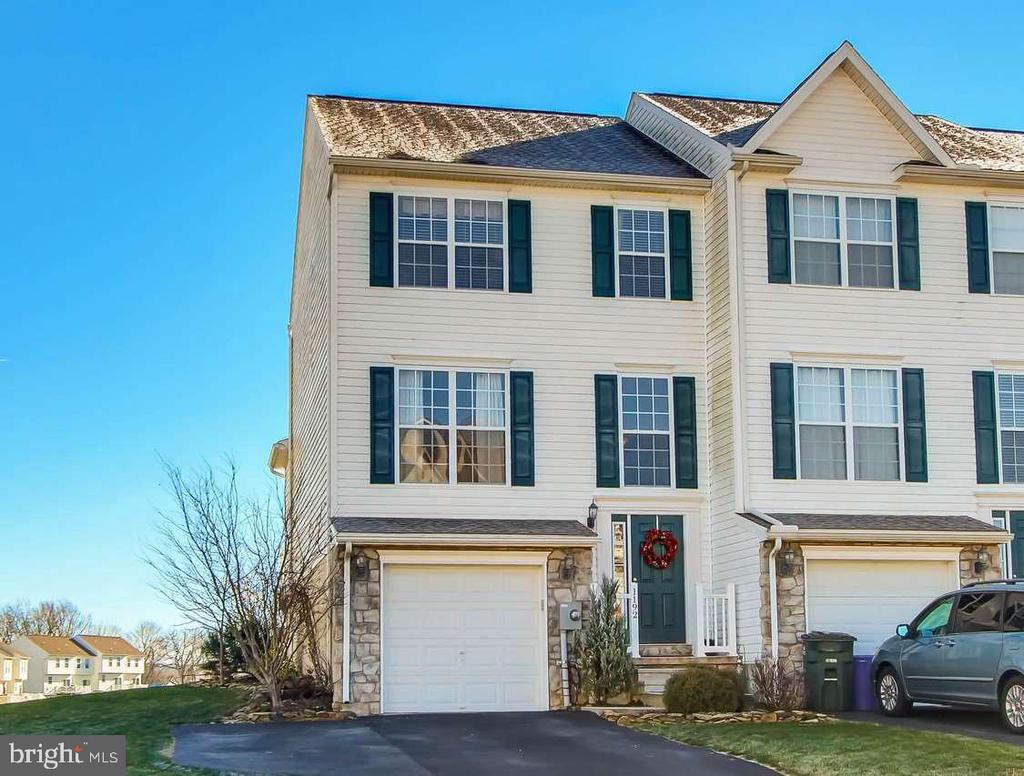 1192 LEDGE DRIVE