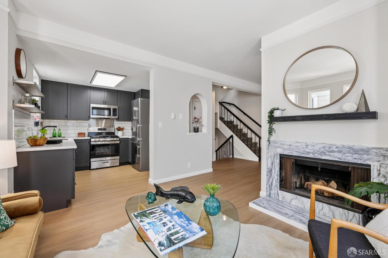 370 Waller Street # 3