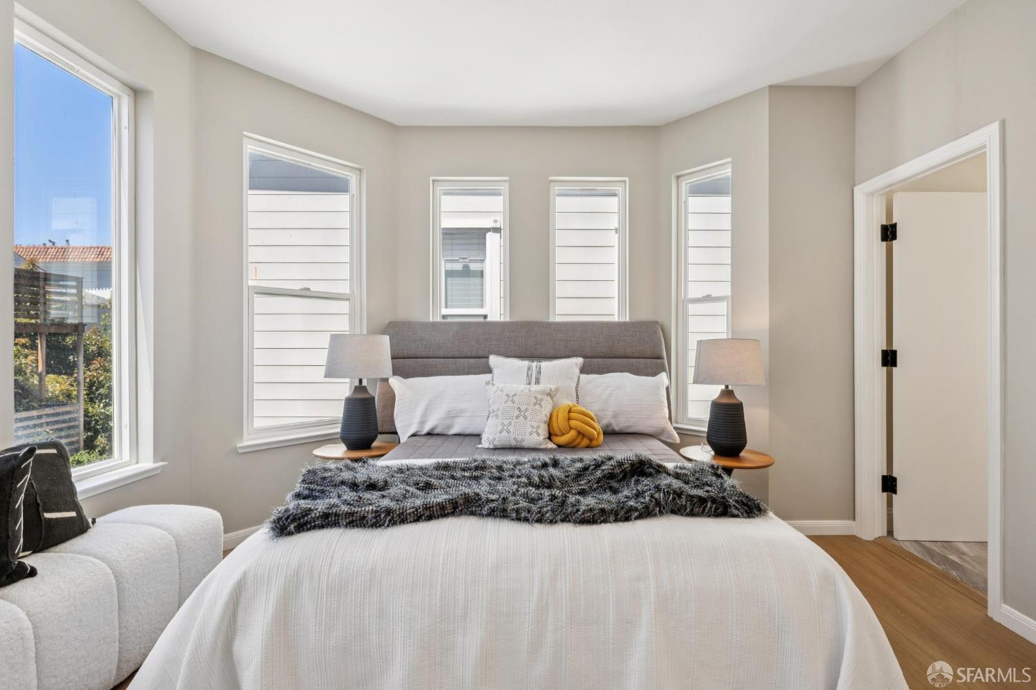 370 Waller Street # 3