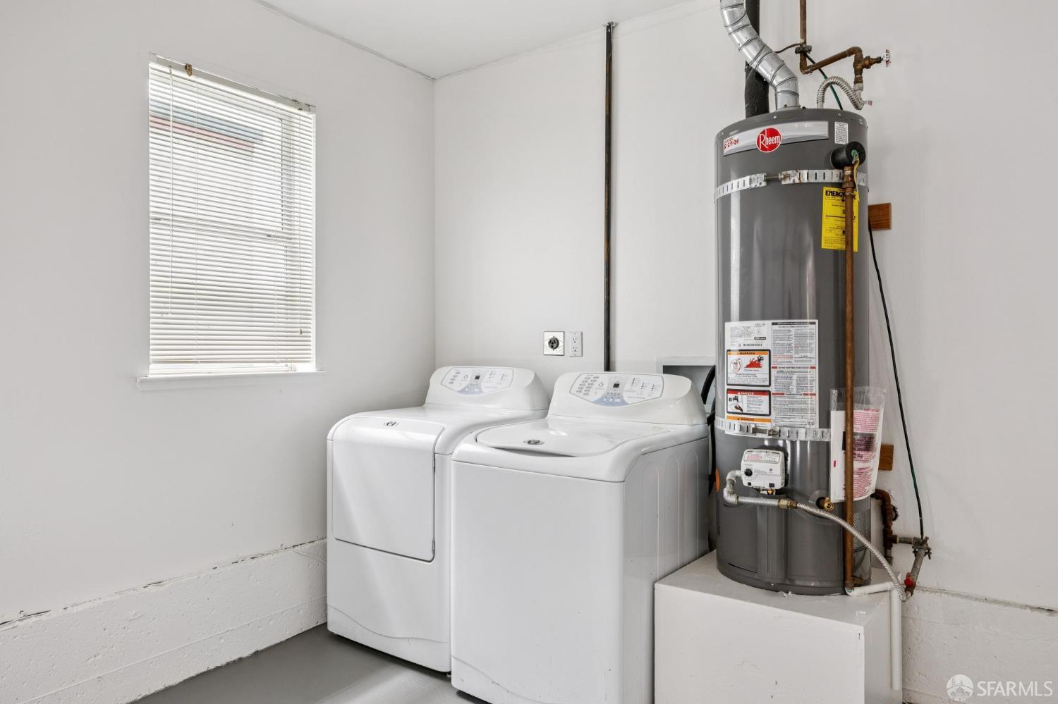 370 Waller Street # 3