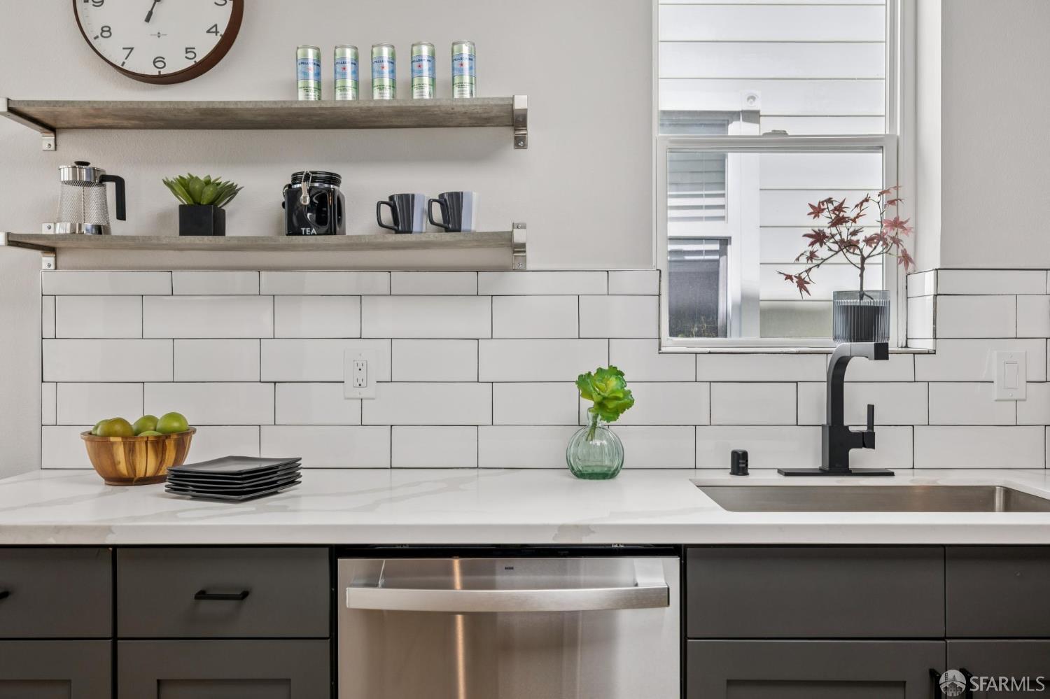 370 Waller Street # 3