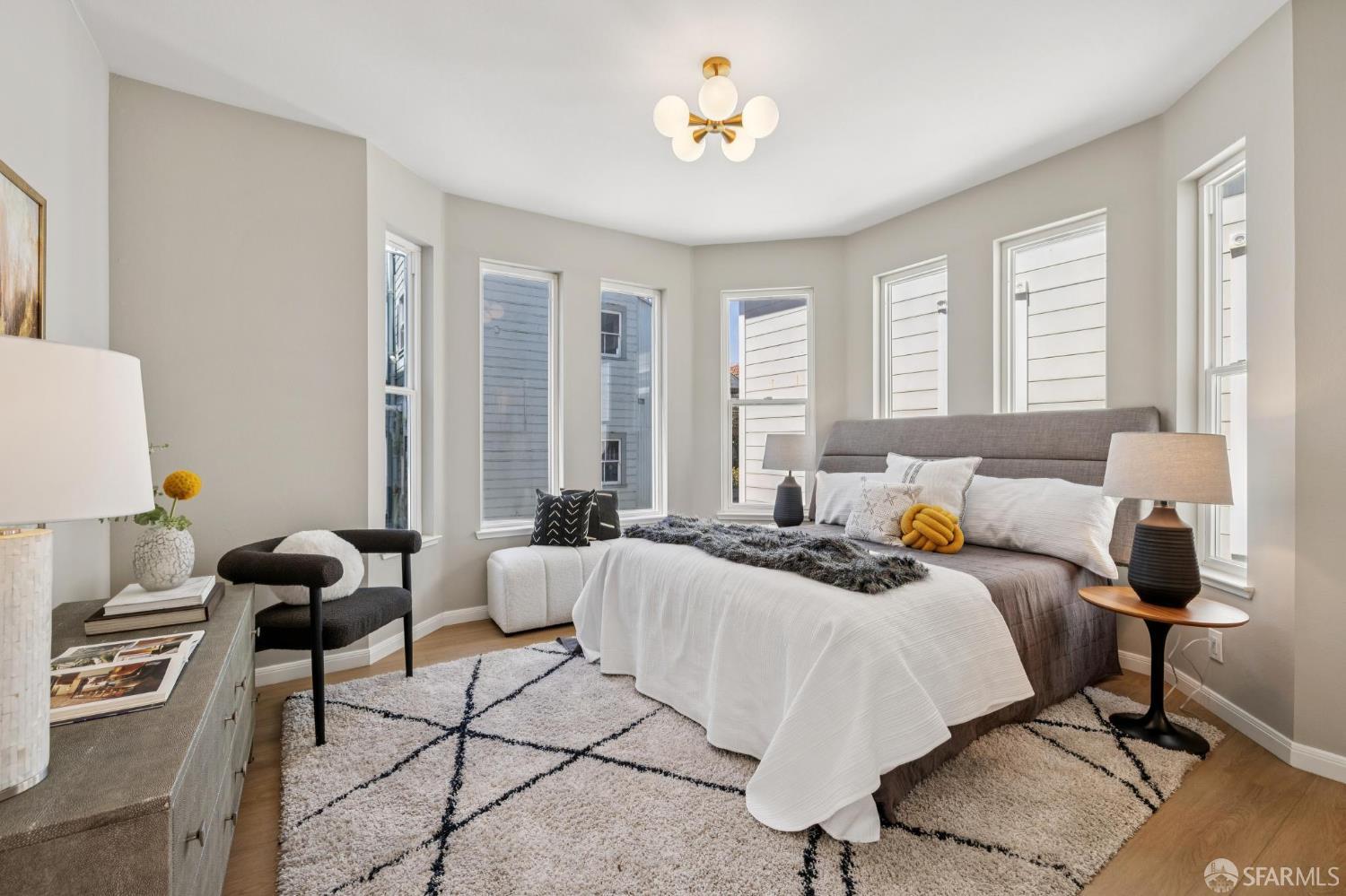 370 Waller Street # 3