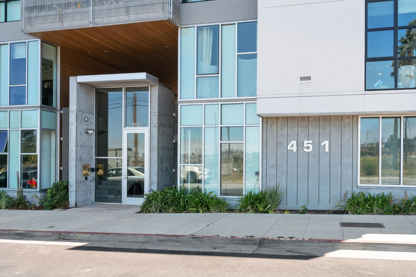 451 Donahue ST 407