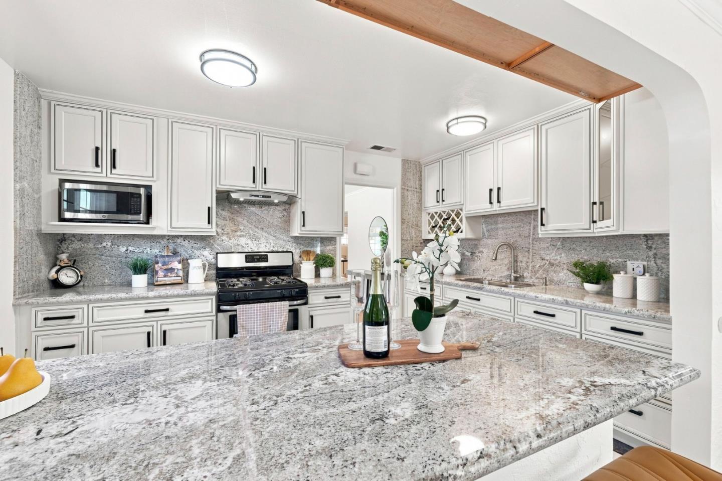 27093 Lemay WAY