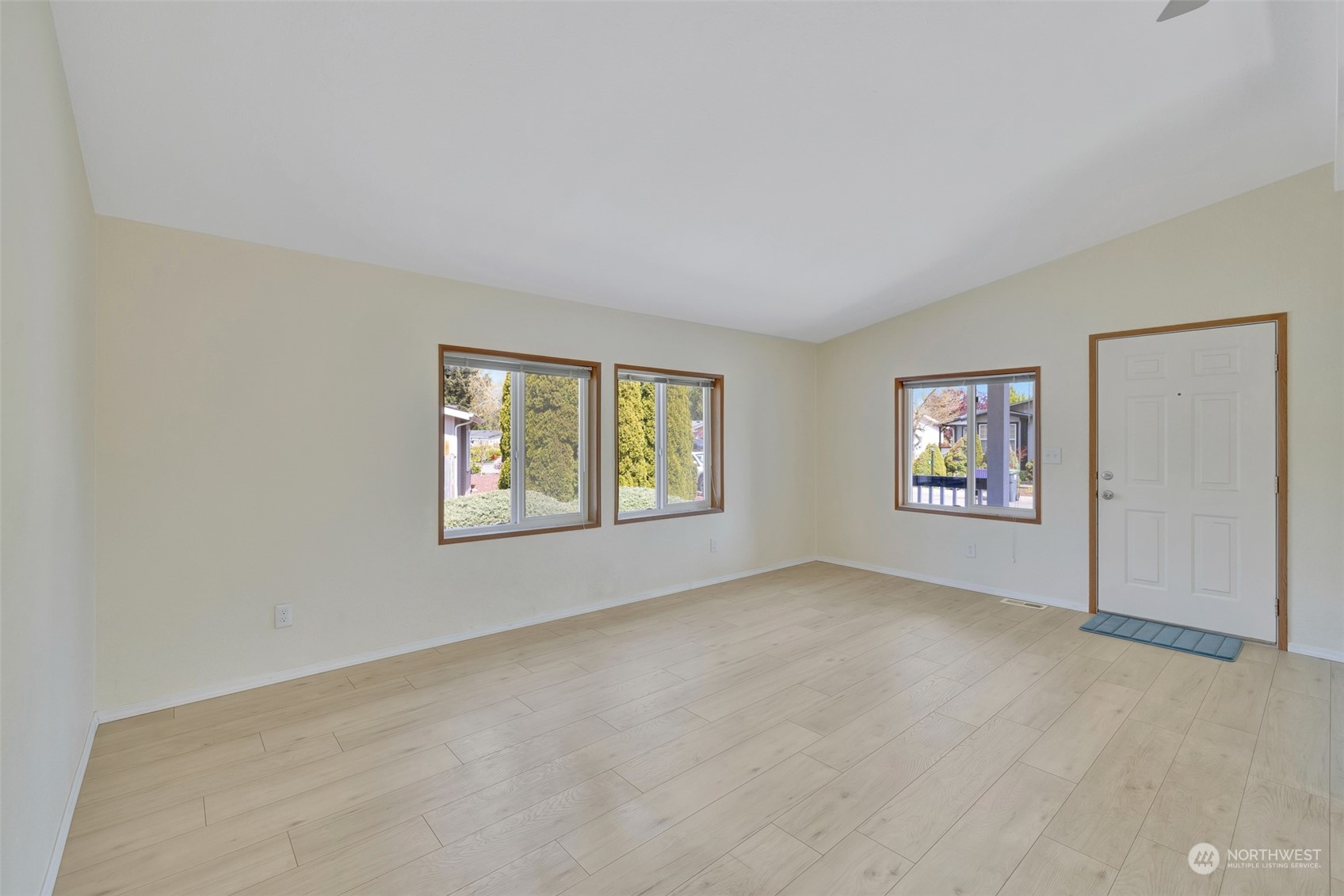 140 Green Meadows Drive