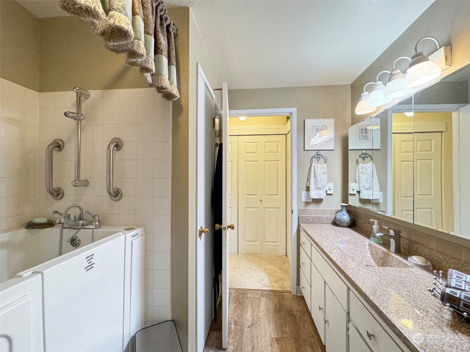 1301 S Third Avenue Unit: 21C