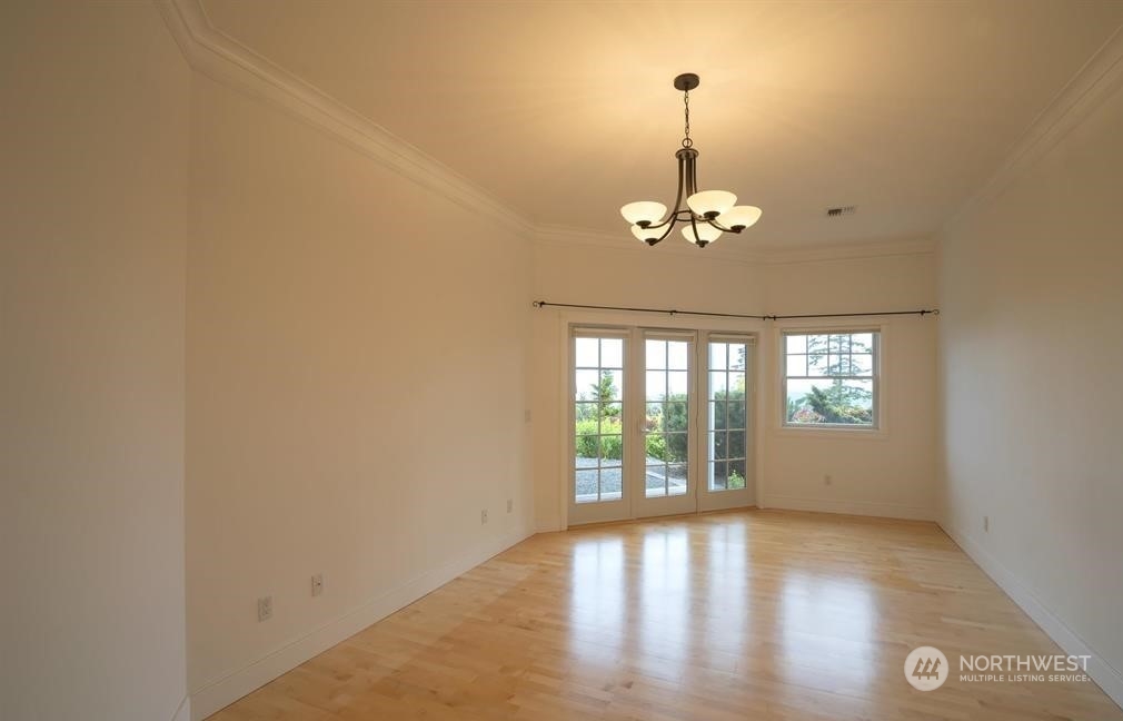 481 Carriage Drive