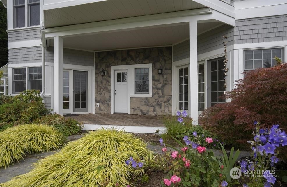481 Carriage Drive