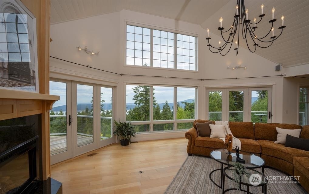 481 Carriage Drive