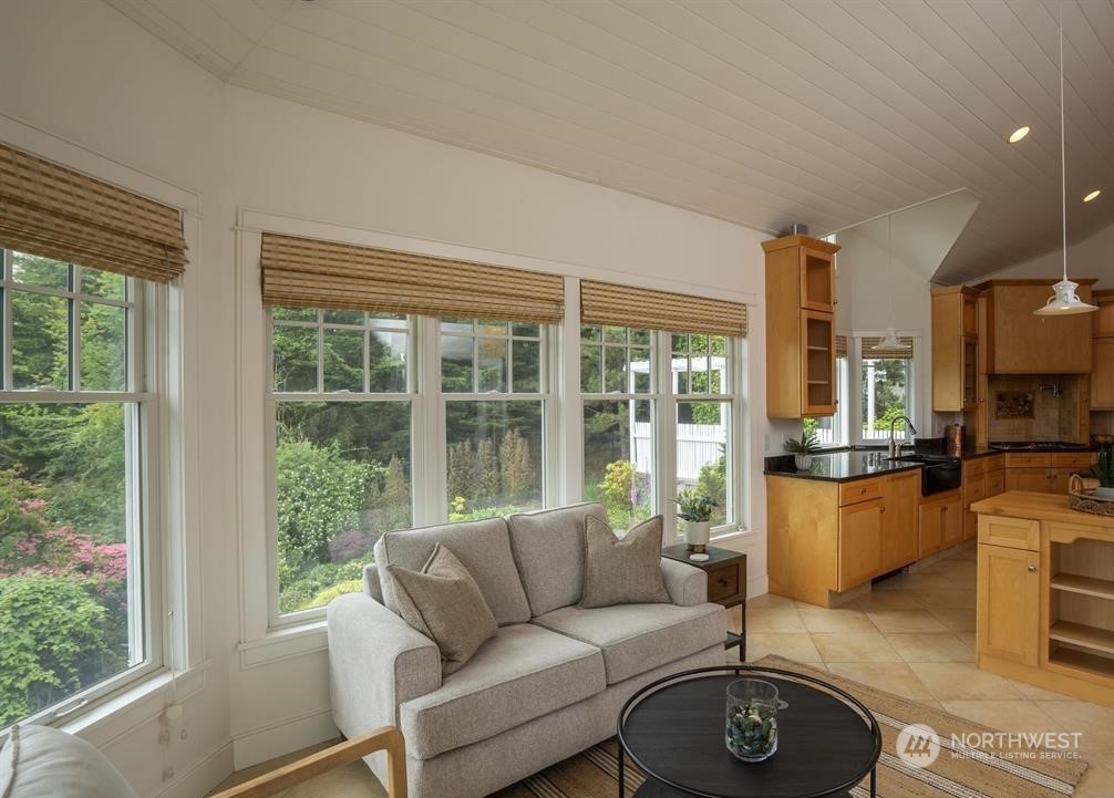 481 Carriage Drive