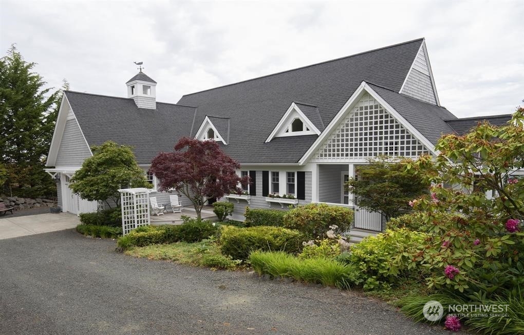 481 Carriage Drive