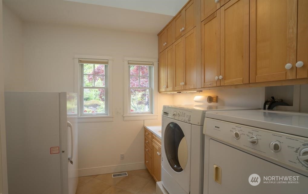 481 Carriage Drive