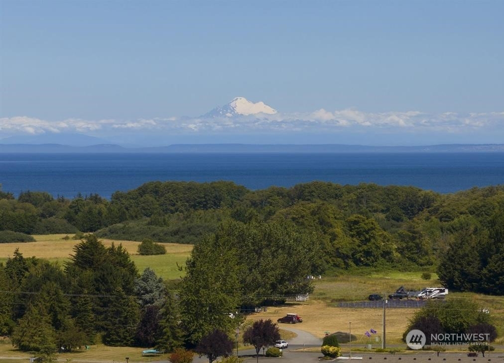 90 Lighthouse View Drive