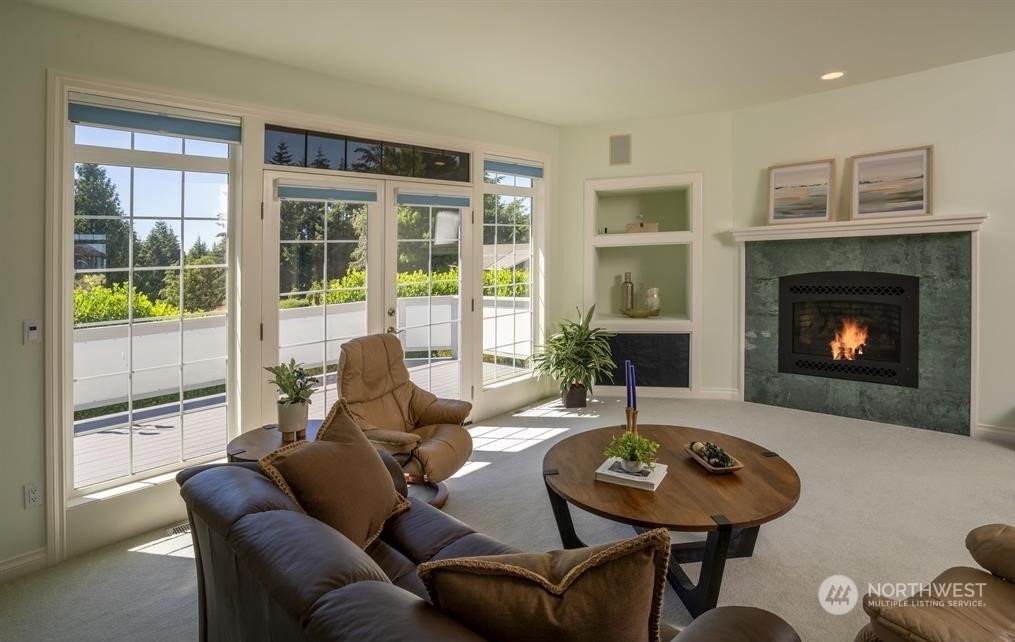 90 Lighthouse View Drive