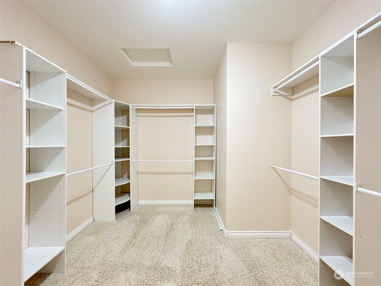 53 Heron Way Unit: 14A