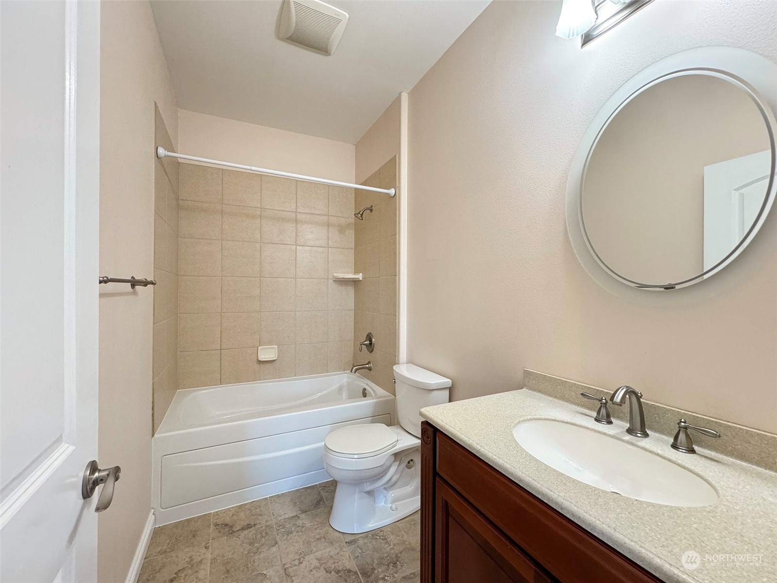 53 Heron Way Unit: 14A