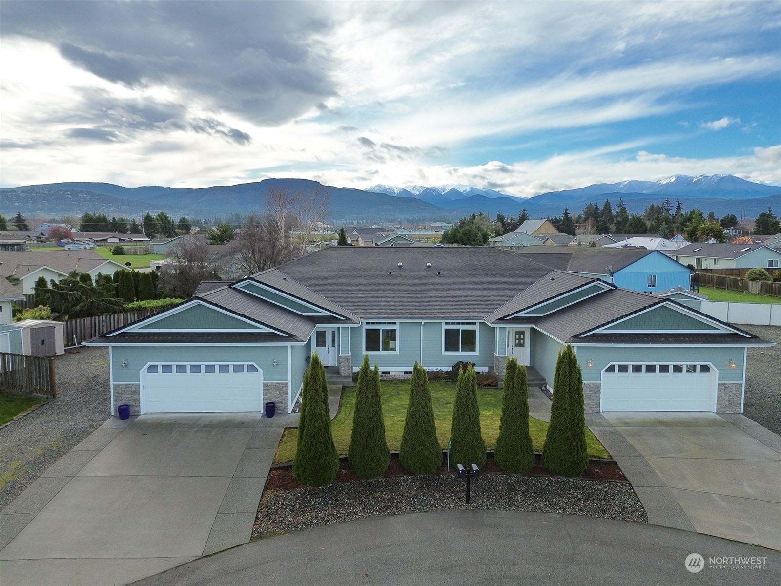 53 Heron Way Unit: 14A