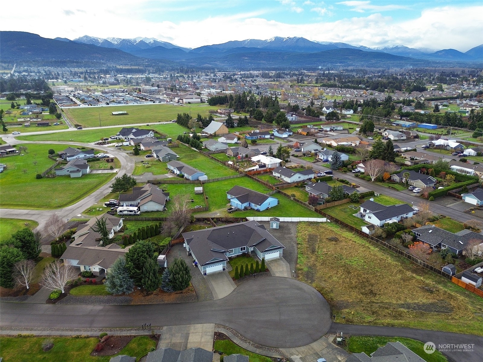53 Heron Way Unit: 14A
